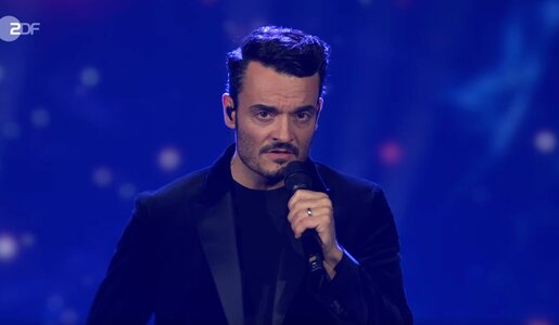 Trotz Schmerzen – Zarrella schleppt sich durch seine Show | © ZDF/Screenshot