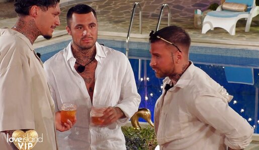 Nach Schock-Exit: „Love Island VIP“-Kandidat am Boden zerstört – „Habe sie geliebt!“ | © RTLZWEI/Screenshot