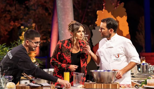 „Deutschland grillt den Henssler“-Finale eskaliert: Heftiger Zoff zwischen Henssler und Wontorra! | © Vox/Screenshot