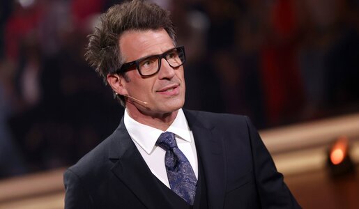 „Let’s Dance“-Moderator Daniel Hartwich bestätigt überraschendes Ehe-Aus | © IMAGO / Panama Pictures