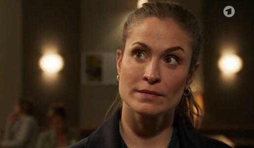 „Rote Rosen“: Abschied aus Lüneburg! SIE trifft eine Entscheidung, die alles verändert | © NDR/ARD/Screenshot