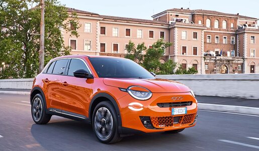 Der neue Fiat 600 sorgt mit praktischer Größe und guter Leistung für Furore. | © Fiat