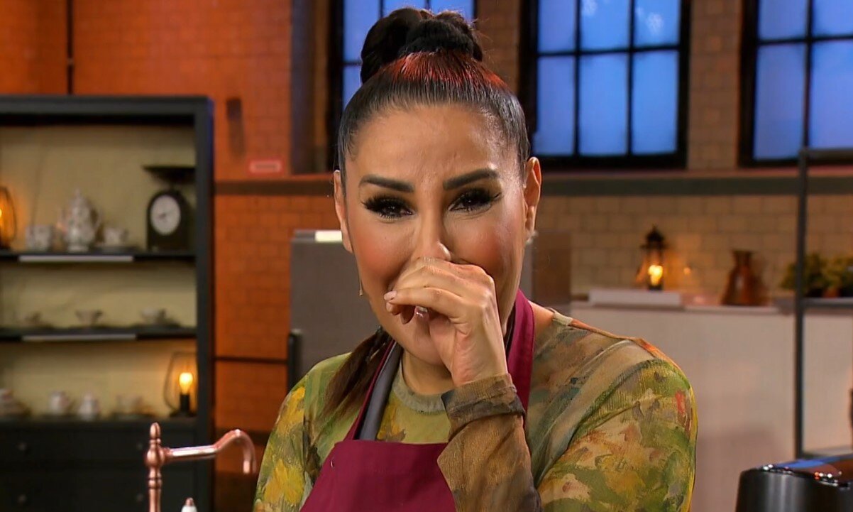 „Das große Promibacken“: Drama im Halbfinale! Senna in Tränen, Amira muss zittern | © SAT.1/Screenshot