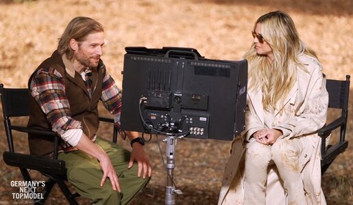 „Der Bergretter“ trifft „GNTM“: Videodreh wird zum Desaster – „Bin schockiert!“ | © ProSieben/Screenshot