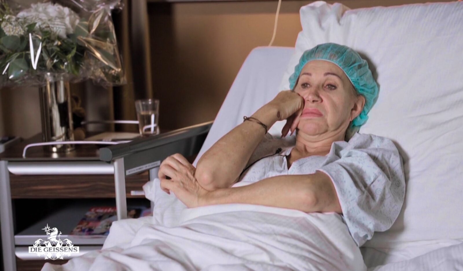 „Die Geissens“: Nach 22.000-Euro-Beauty-OP – Carmen Geiss zeigt ihr neues Gesicht! | © RTLZWEI/Screenshot