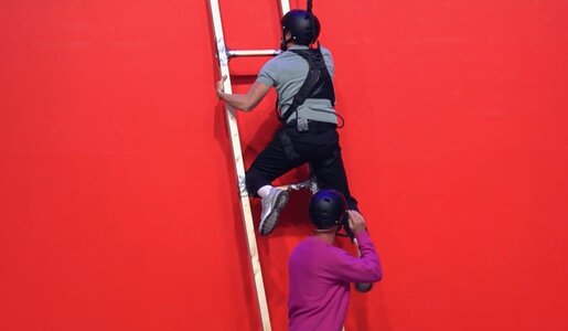 Nach „Joko & Klaas gegen ProSieben“-Pleite: 77 Minuten pure Kaminfeuer-Romantik auf Joyn | © ProSieben/Screenshot