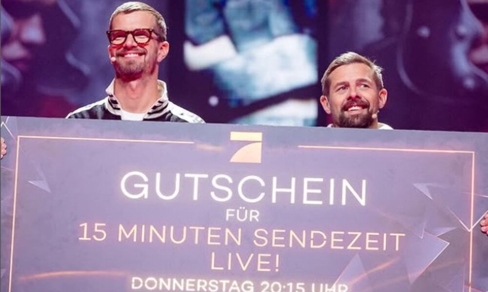 Geheime Botschaft im Teletext: Joko & Klaas verschenkten ProSieben-Sendezeit an Fans | © ProSieben/Screenshot