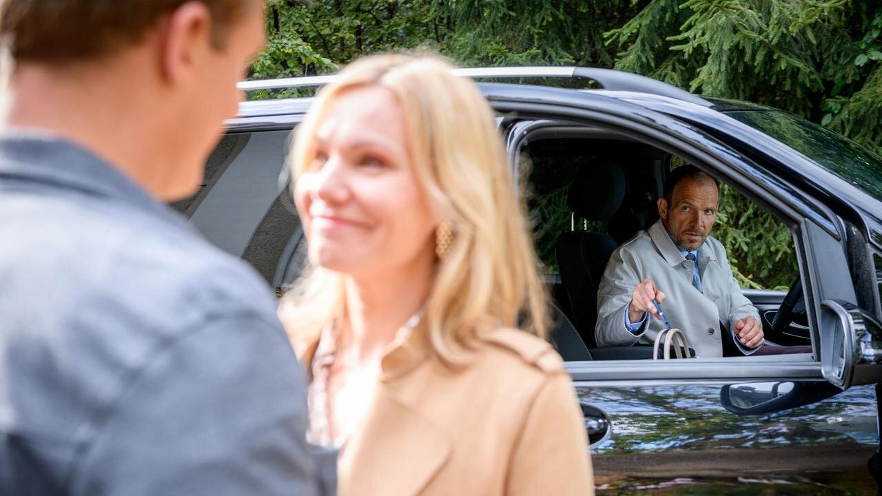 „Sturm der Liebe“: Endgültiger Abschied? ER will den Fürstenhof verlassen | © ARD/WDR/Christof Arnold