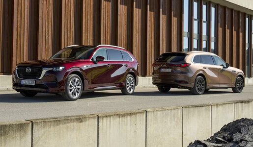 Mit CX-60 (re.) und CX-80 (li.) bietet Mazda gleich zwei sehr attraktive Premium-Modelle. | © Mazda