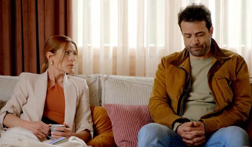 „Die Landarztpraxis“: Böse Wendung zum Staffelfinale – Chris‘ Ex spinnt perfiden Plan | © SAT.1/Screenshot