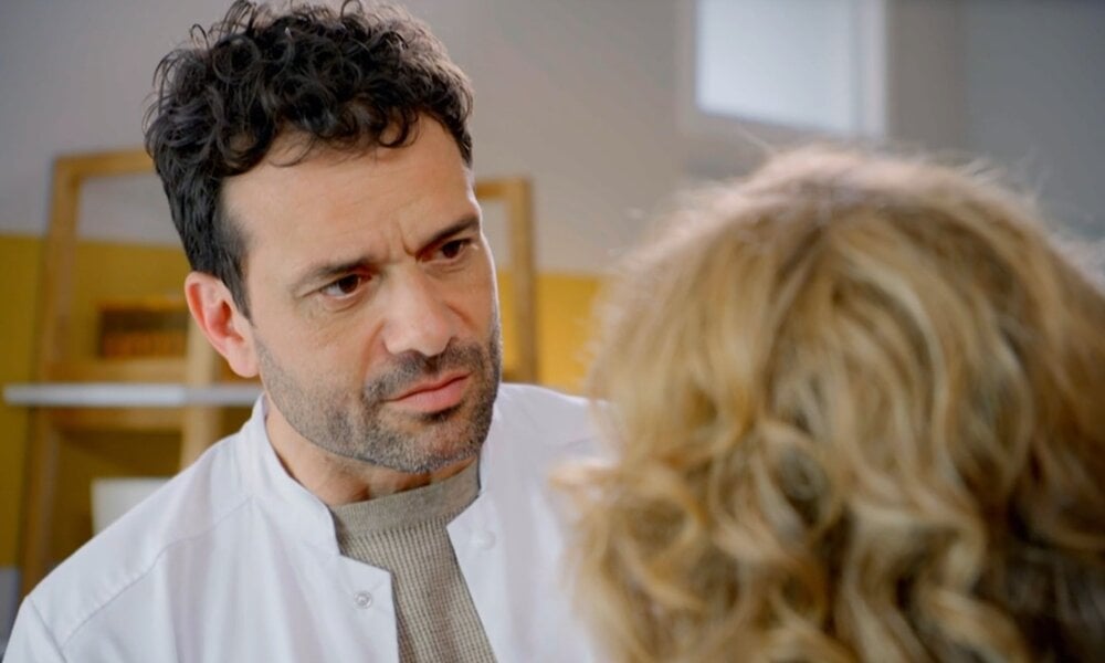 „Die Landarztpraxis“ endet mit fiesem Cliffhanger – kommt Staffel 4? | © SAT.1/Screenshot