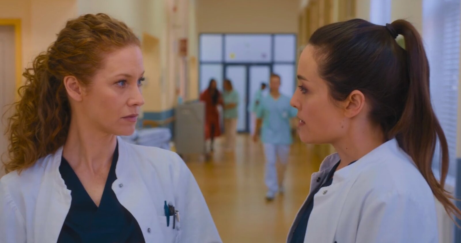 „Die Spreewaldklinik“: Eriks Ex wird Leas neue Kollegin – Drama vorprogrammiert! | © SAT.1/Screenshot