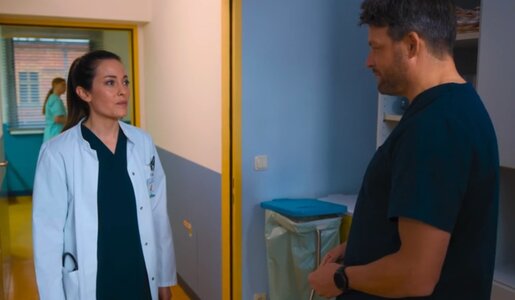 „Die Spreewaldklinik“: Was verheimlicht Mona wirklich? | © Sat.1/Screenshot