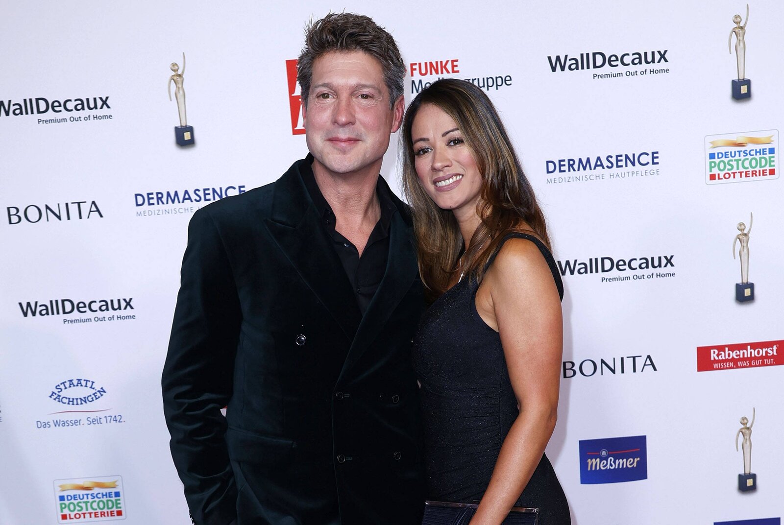 Nach Baby-News: „Rote Rosen“-Star verkündet Verlobung | ©  IMAGO / APress