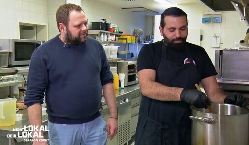 Fertigprodukte ohne Ende! „Mein Lokal, Dein Lokal“-Gastronom gerät in Bedrängnis | © KabelEins/Screenshot