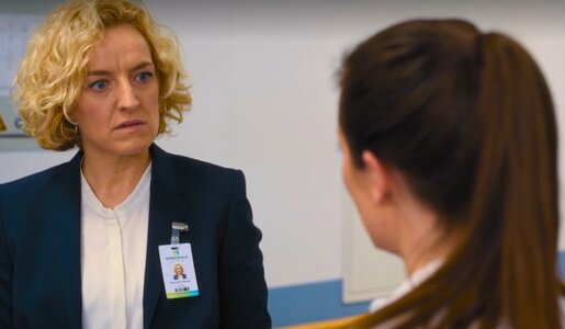 „Die Spreewaldklinik“: Gefährlicher Pakt! Doreen erfährt Monas dunkles Geheimnis | © Sat.1/Screenshot