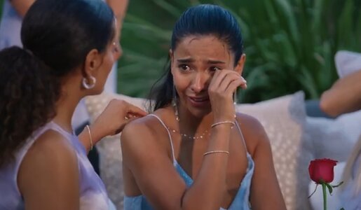 „Die Bachelors“: Zickenalarm und ein Schwächeanfall in der „Nacht der Rosen“ | © RTL/Screenshot