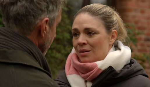 „Rote Rosen“: ARD spoilert – Dieses Liebesgeständnis verändert alles | © ARD/Screenshot