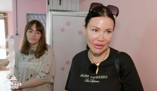 „Volle Kraft voraus – Die Kreuzfahrt-Doku“: Djamila Rowe fordert Dreh-Abbruch – „Ich kann das nicht!“ | © VOX/Screenshot