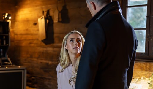 „Sturm der Liebe“-Abschied: SIE verlässt den Fürstenhof | © ARD/Christof Arnold