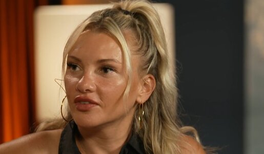 „Doc Caros Körperkenner“: Peinlich! Evelyn Burdecki blamiert sich beim Hirn-Quiz | © VOX/Screenshot