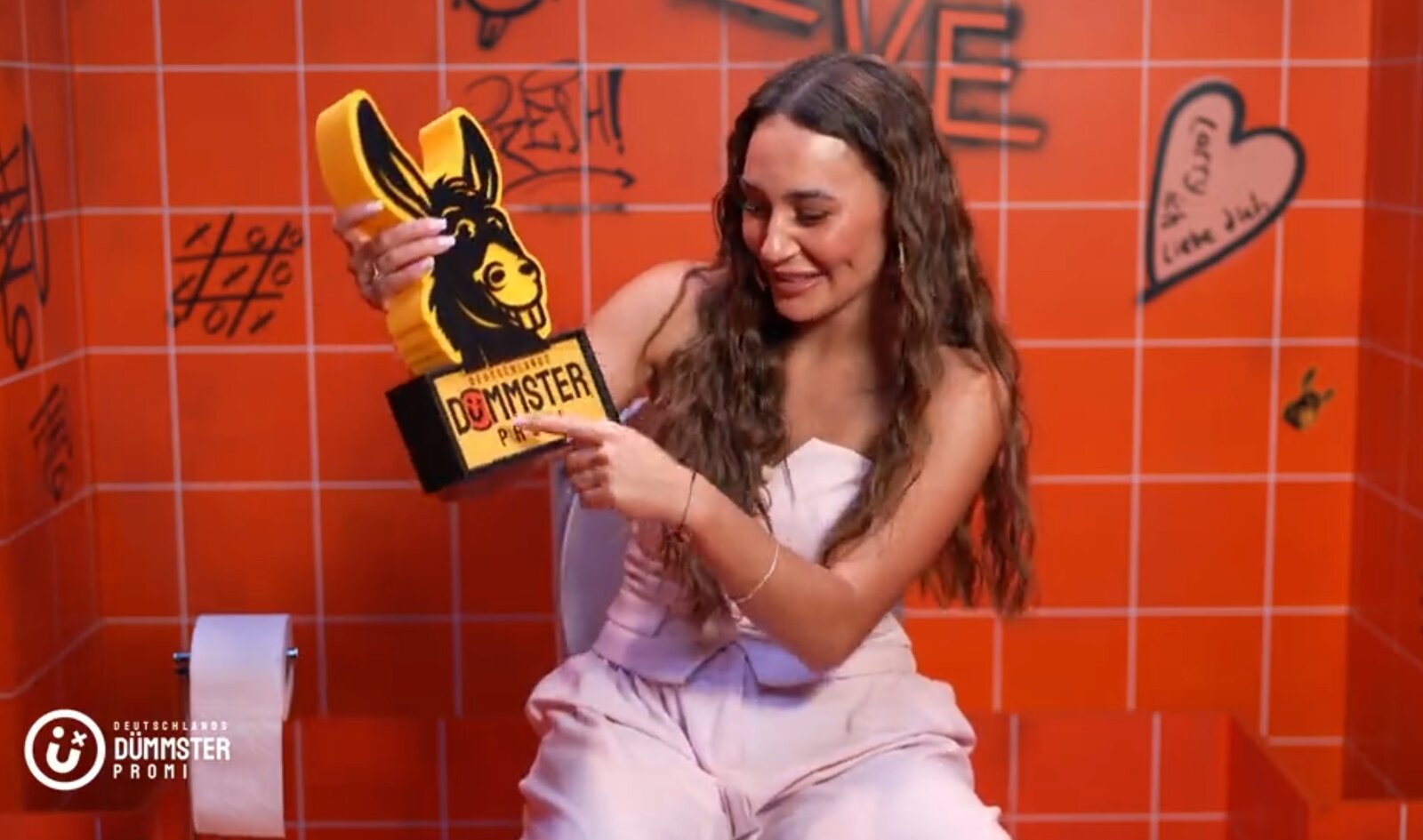 Finale! Alessia Herren ist „Deutschlands dümmster Promi“ | © ProSieben/Screenshot