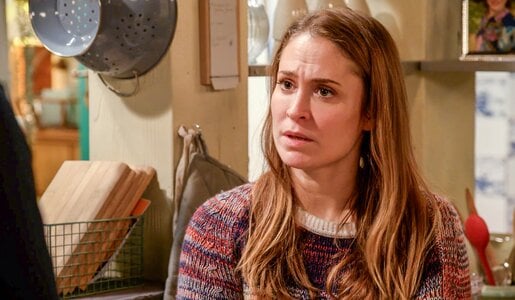 „Rote Rosen“: Gleich zwei Trennungen erschüttern Fans! | © NDR/ARD/Studio Hamburg Serienwerft