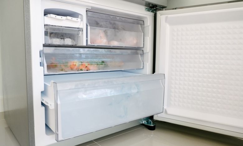 Eiskalt und Effizient: Diese Gefriertruhen frieren Ihre Lebensmittel am  besten ein