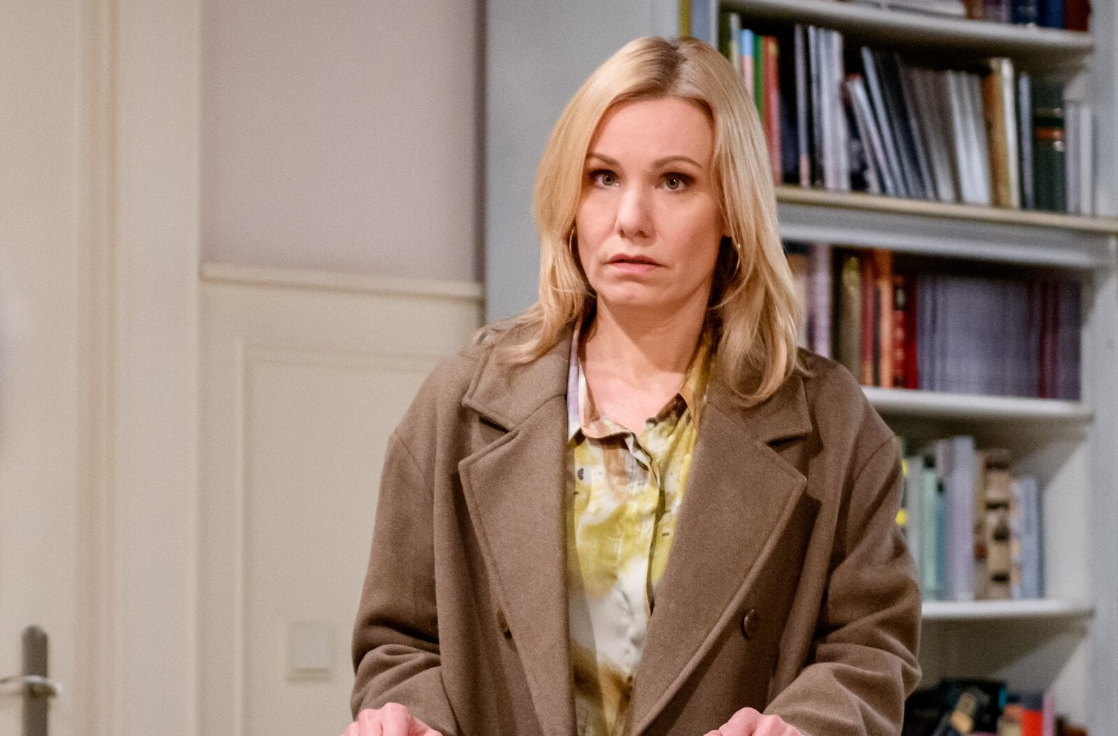 „Sturm der Liebe“: Katjas Vergangenheit holt sie ein | © ARD/WDR/Christof Arnold