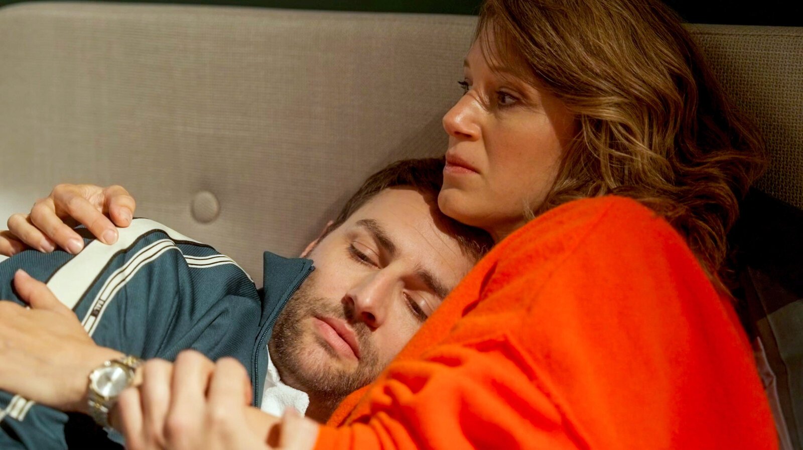 Schwerer Schicksalsschlag erschüttert „Rote Rosen“-Hauptfigur Schwerer Schicksalsschlag erschüttert „Rote Rosen“-Hauptfigur