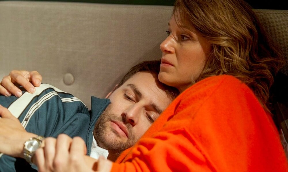 Schicksalsschlag bei „Rote Rosen“: Hauptfigur kämpft um seine Zukunft | © NDR/ARD/Studio Hamburg Serienwerft