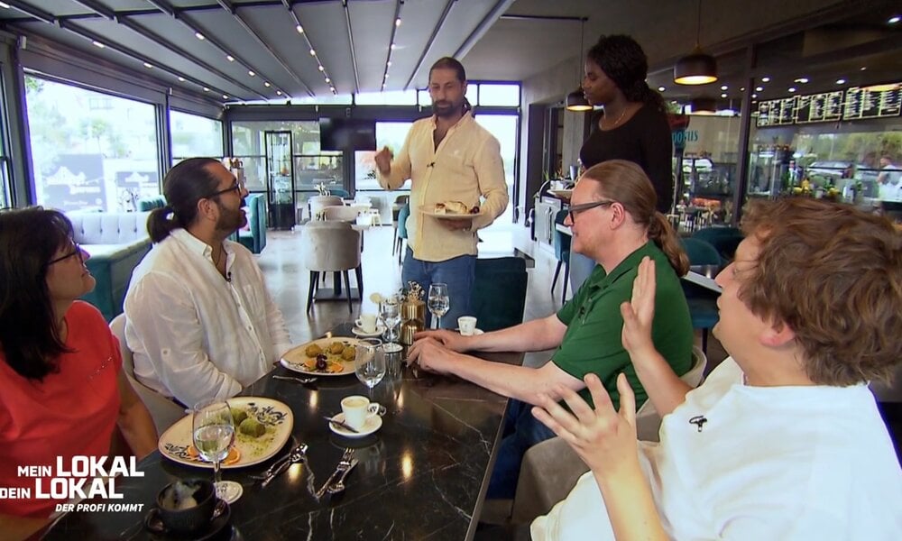 Bei „Mein Lokal, Dein Lokal“ knallt’s: „Wieso schreist du mich jetzt an?!“ | © KabelEins/Screenshot Bei „Mein Lokal, Dein Lokal“ knallt’s: „Wieso schreist du mich jetzt an?!“ | © KabelEins/Screenshot