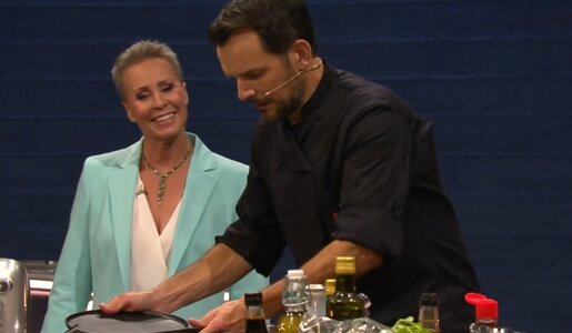 „Hensslers Dreamteam“: Henssler und Rosin überraschen mit „Dschungelcamp“-Deal | © VOX/Screenshot