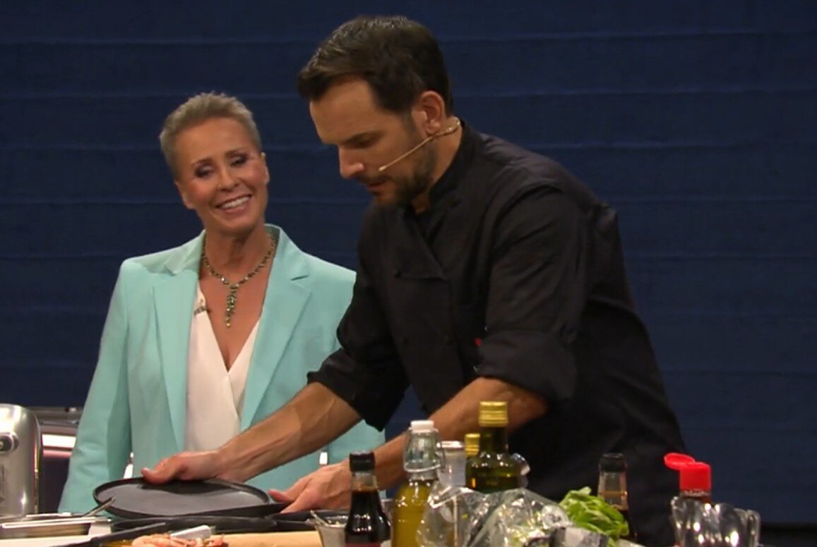 „Hensslers Dreamteam“: Henssler und Rosin überraschen mit „Dschungelcamp“-Deal | © VOX/Screenshot