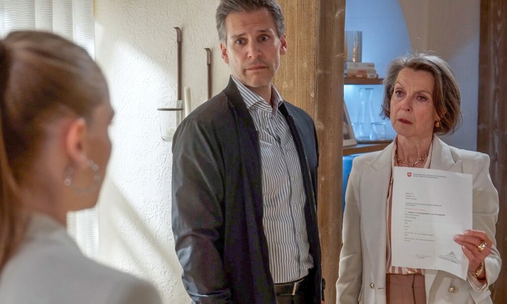 „Rote Rosen“: Richards perfider Plan geht auf – Bella droht alles zu verlieren | © NDR/ARD/Studio Hamburg Serienwerft