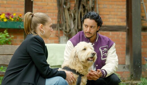 „Rote Rosen“: SIE will einen Neuanfang wagen – aber nicht allein! | © NDR/ARD/Studio Hamburg Serienwerft