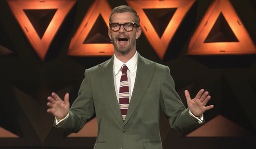 „Wer stiehlt mir die Show?“: ER stiehlt Joko die Final-Show – trotz Unterhosen-Panne | © ProSieben/Screenshot