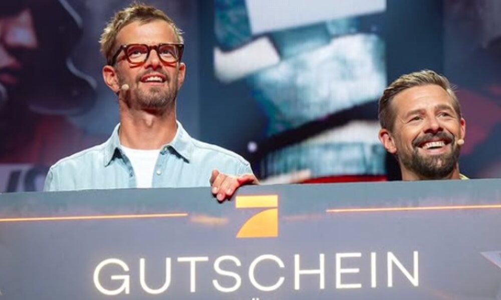 15 Minuten aus dem Kreißsaal: Joko & Klaas nutzen Sendezeit für die Hebammenkrise | © ProSieben/Screenshot