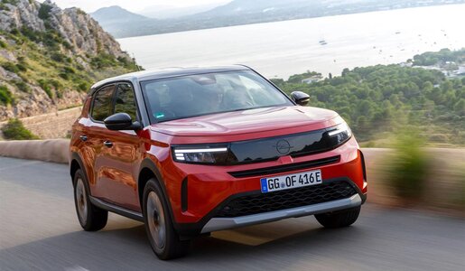 Der Opel Frontera bietet viel, egal ob als Electric oder als Hybrid. | © Opel