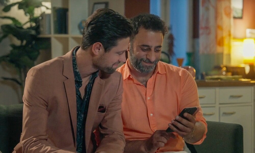 Liebeschaos bei „Rote Rosen“: Seine Rückkehr bringt alles durcheinander | © NDR/ARD/Studio Hamburg Serienwerft