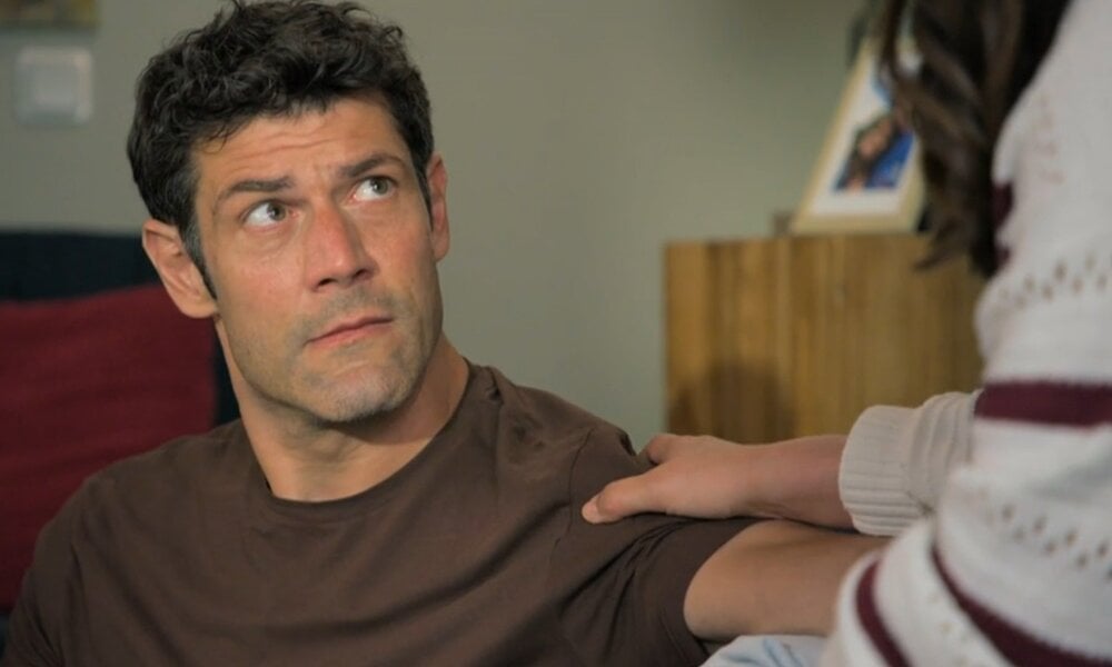 „Die Landarztpraxis“: ER kehrt nach Wiesenkirchen zurück und verkündet Abschieds-Pläne | © Sat.1/Screenshot