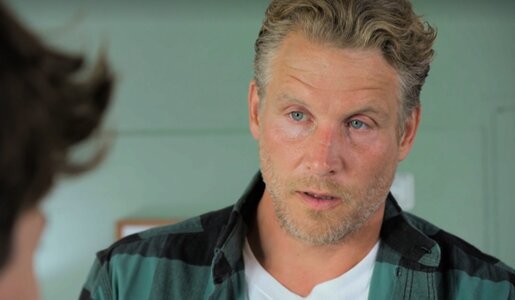 „Die Landarztpraxis“: Bastis Abschied nimmt eine dramatische Wendung | © Sat.1/Screenshot