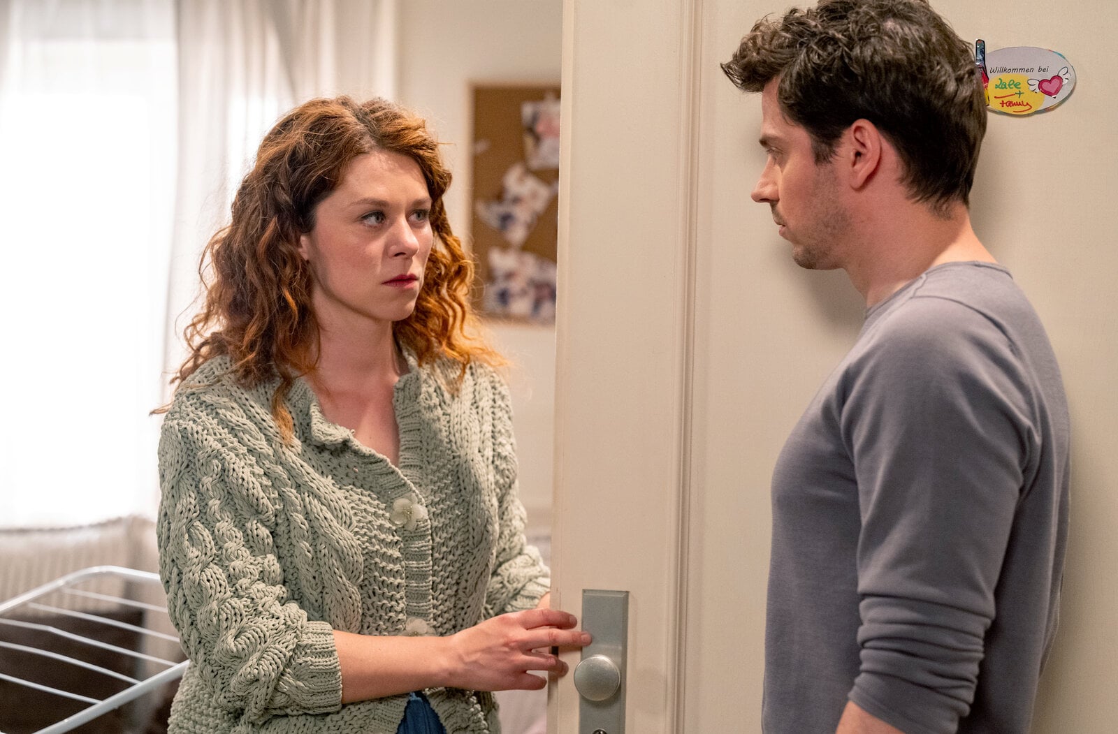 „Sturm der Liebe“: Larissas perfider Plan geht auf – Fanny und Kilian trennen sich | © ARD/WDR/Christof Arnold