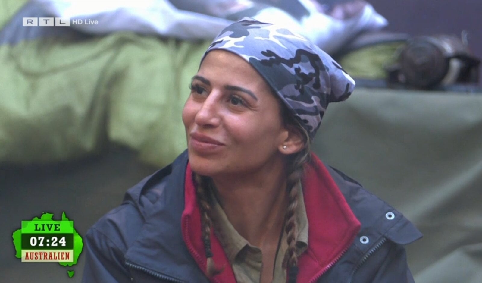 Raus an Tag 13: Eva Benetatou muss das „Dschungelcamp“ verlassen | © RTL