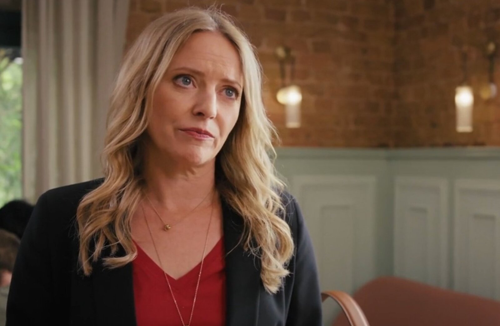 „Ein Hof zum Verlieben“: Laura trifft eine schwere Entscheidung – und macht sich sofort Feinde | © Sat.1