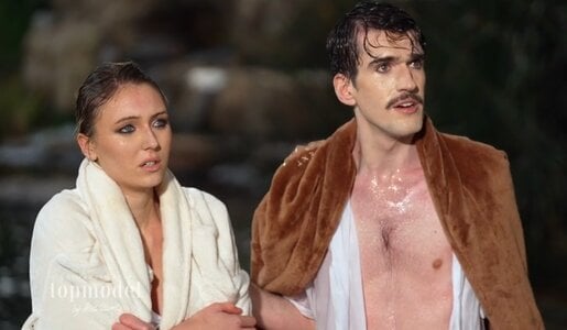 „GNTM“: Knutsch-Shooting endet mit Rettungseinsatz im Wasser | © ProSieben