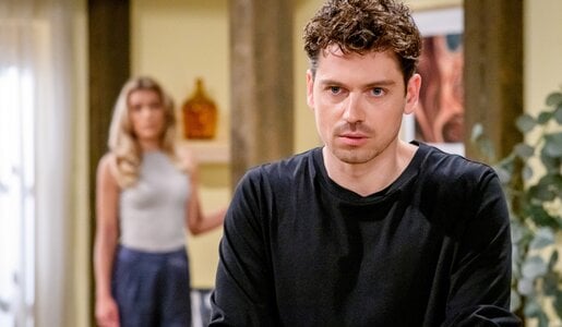 „Sturm der Liebe“: Larissas Baby-Beichte treibt Kilian in Fannys Arme | © ARD/WDR/Christof Arnold