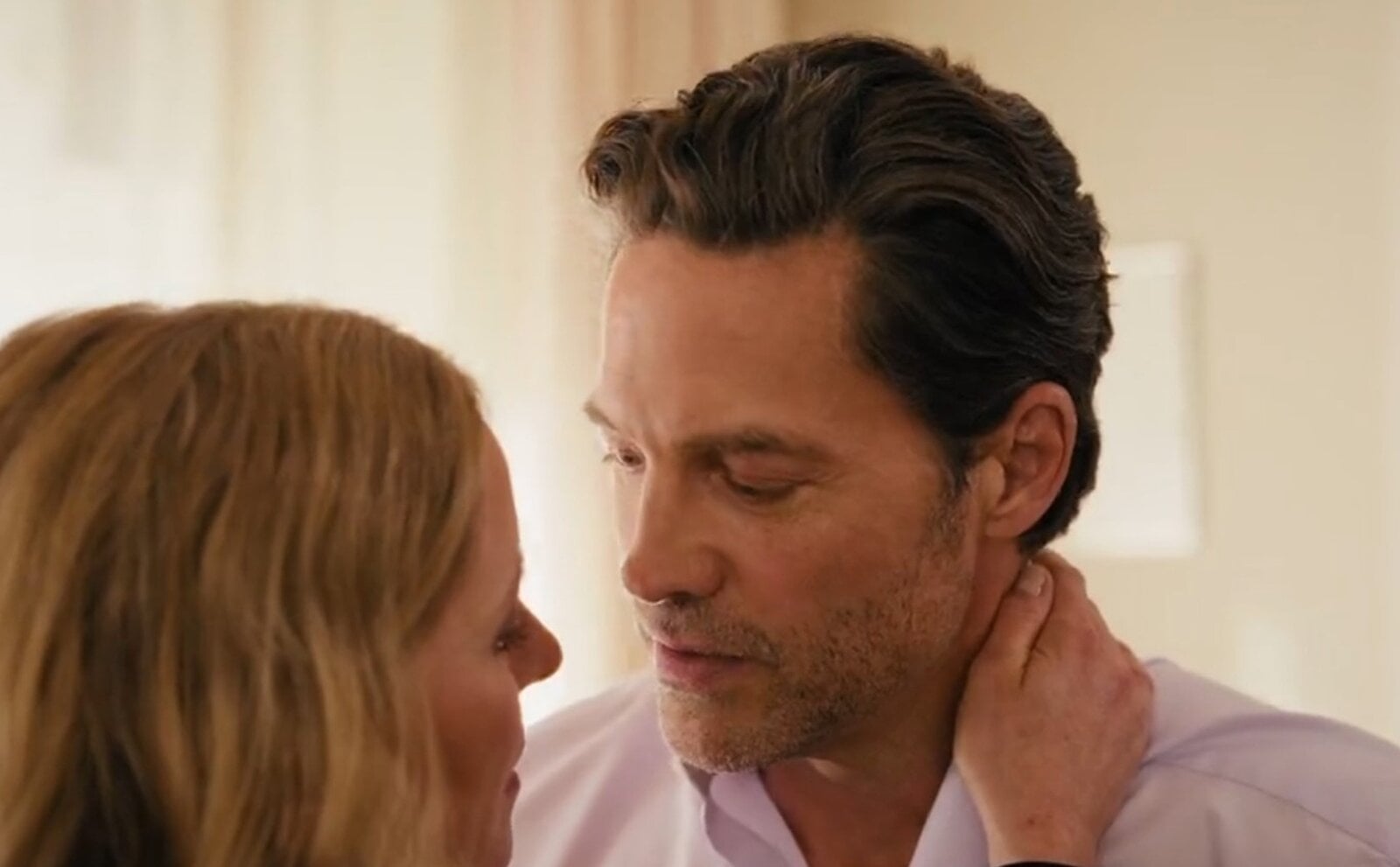 „Ein Hof zum Verlieben“: Fast-Kuss mit Oliver und Tim! Laura steht zwischen zwei Männern | © Sat.1