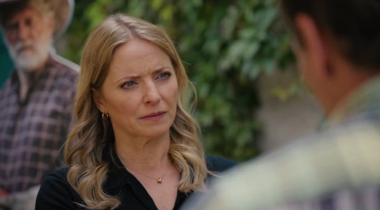 „Ein Hof zum Verlieben“: Lauras Liebesnacht mit Oliver hat dramatische Folgen | © Sat.1