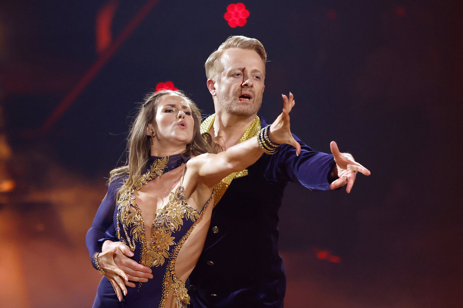 „Let’s Dance“: Unfall in Live-Show! Ross Antony blutet während des Auftritts | ©  IMAGO/Panama Pictures